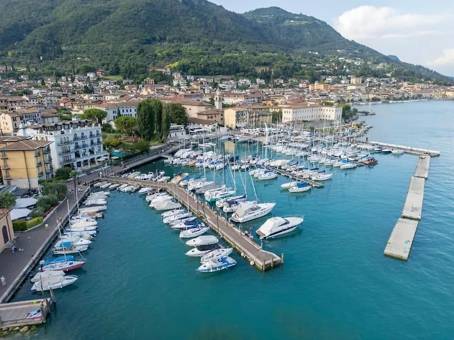 Insalo-Holidays Apartments Con Vista Sul Golfo Di Salo Italy
