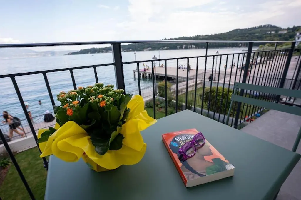 Insalo-Holidays Apartments Con Vista Sul Golfo Di Salo