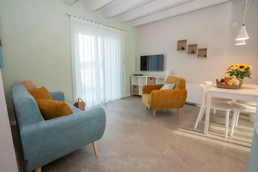 Insalo-Holidays Apartments Con Vista Sul Golfo Di Salo