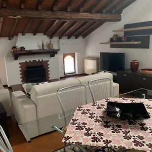 Appartamento Daisy House: Attic In The Historical Center, Salò