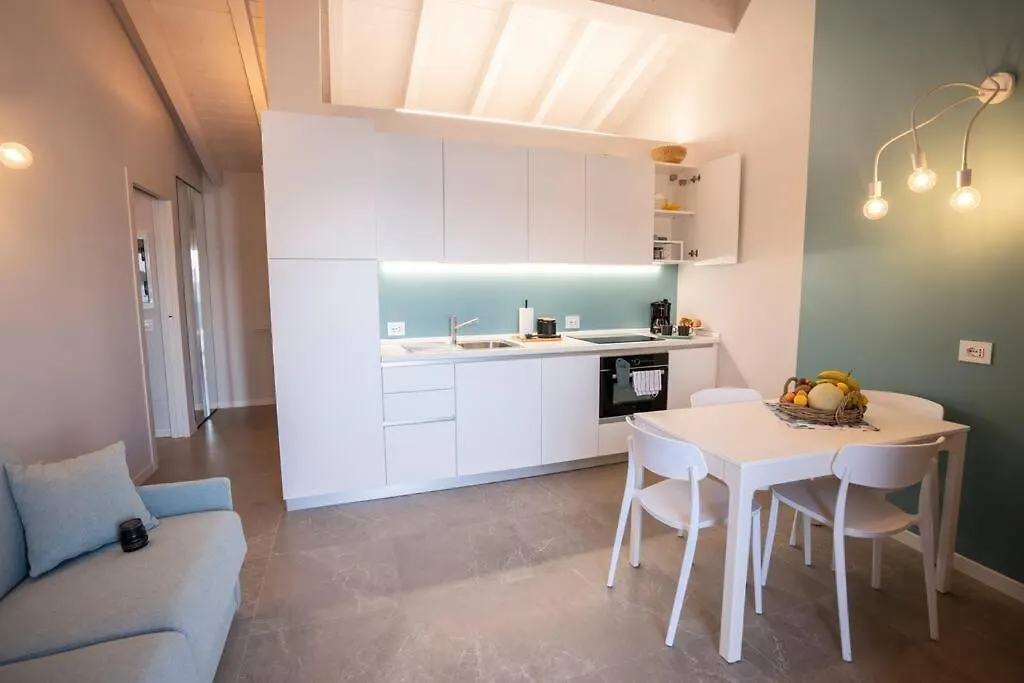 Insalo-Holidays Apartments Con Vista Sul Golfo Di Salo 0*,  Italy