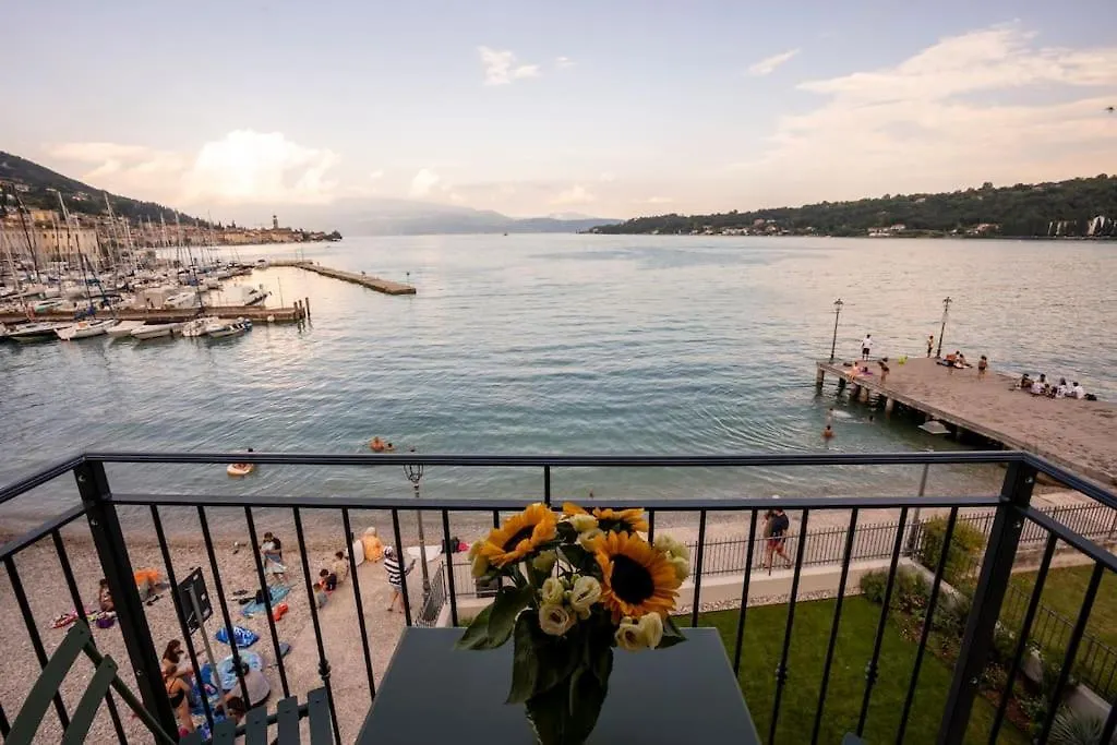 Insalo-Holidays Apartments Con Vista Sul Golfo Di Salo 0*,  Italy
