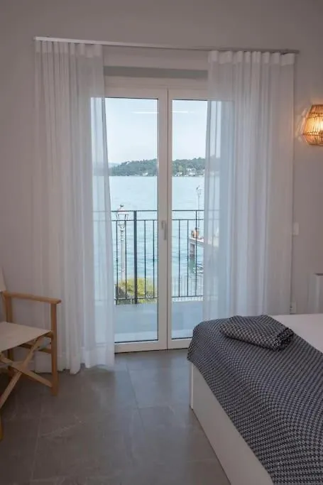 Insalo-Holidays Apartments Con Vista Sul Golfo Di Salo Italy